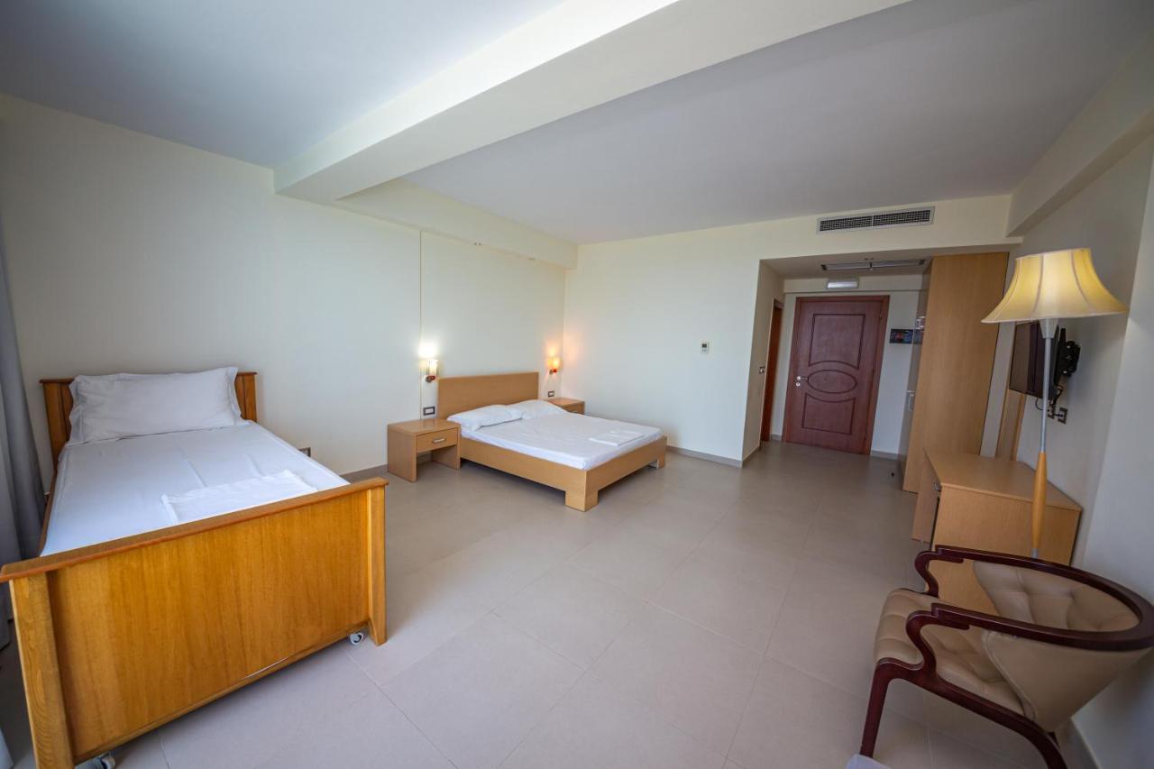 Hotel Borshi Exterior photo