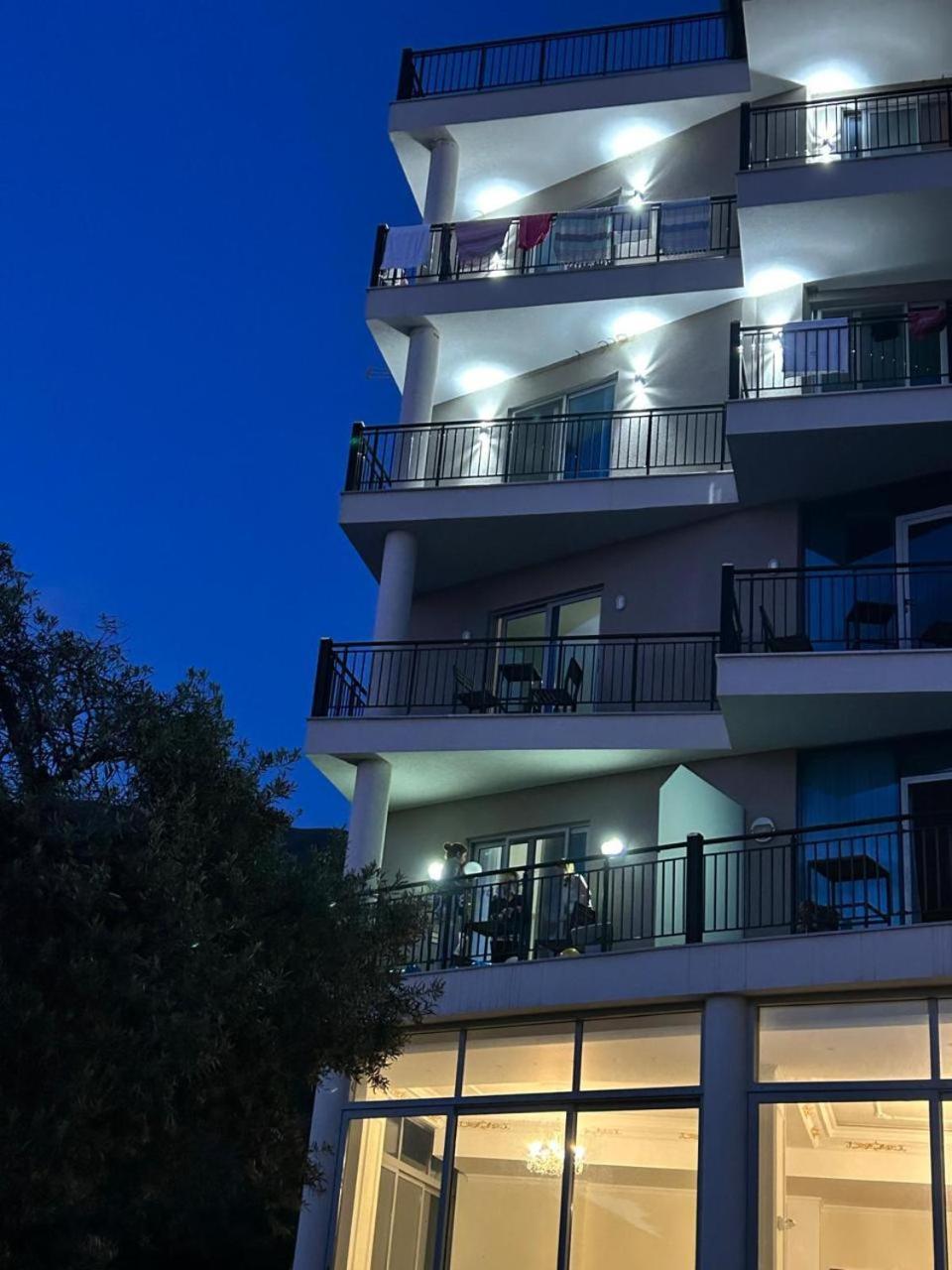 Hotel Borshi Exterior photo